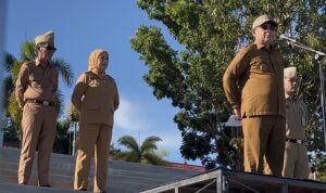 Walikota Yusran Fahim menyampaikan arahan konstruktif kepada jajaran OPD, didampingi Wawali Wa Ode Hamsinah Bolu dan Sekda La Ode Darus Salam