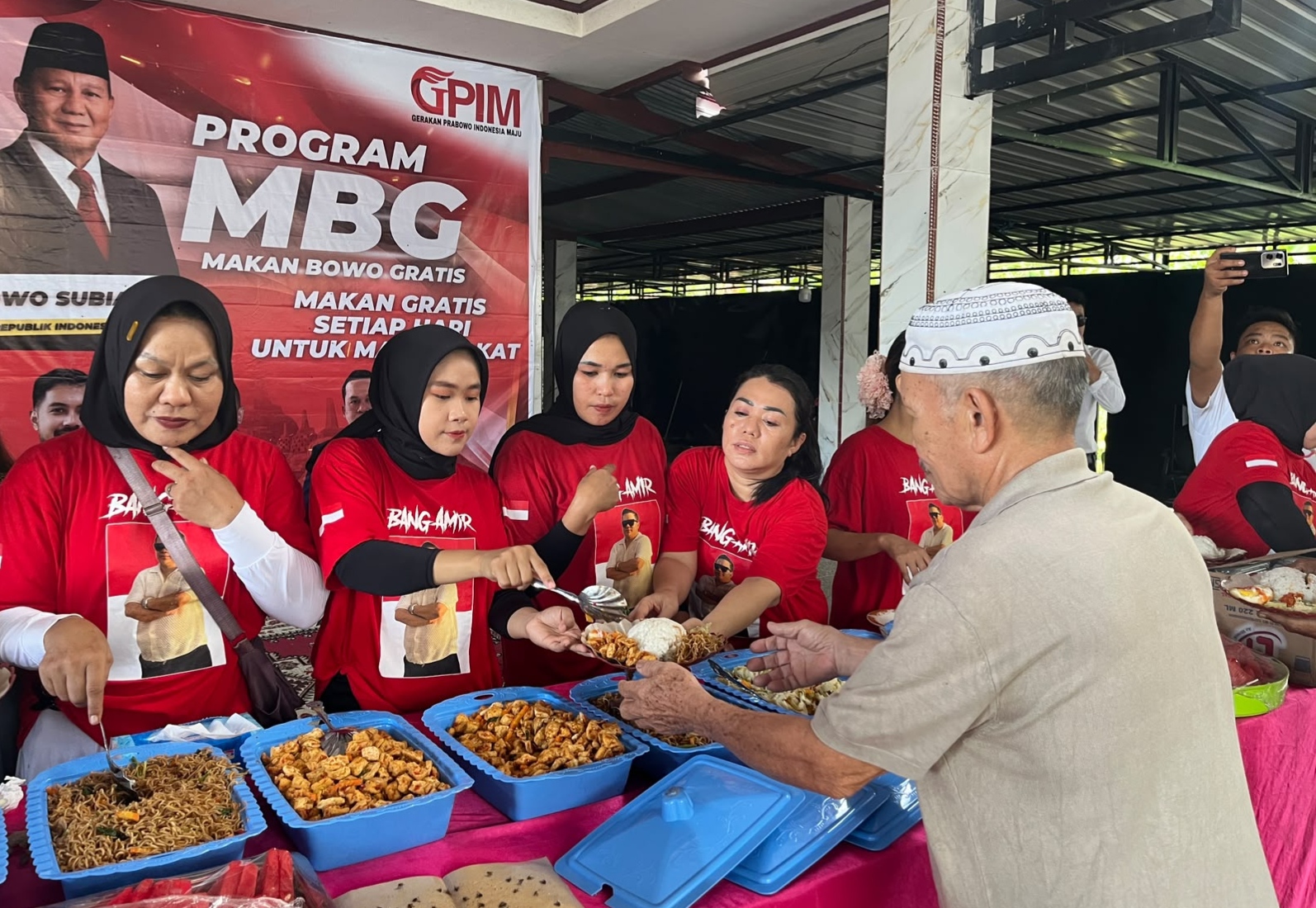 Program Makan Bowo Gratis
