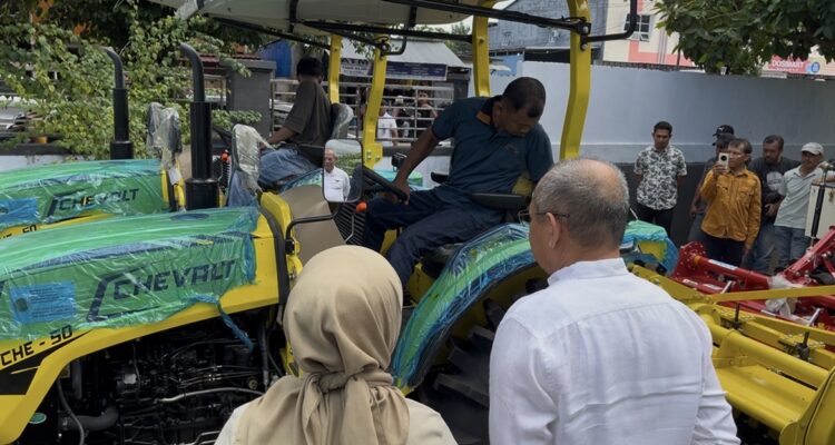 Baubau, penyerahan bantuan alsintan dari Kementan