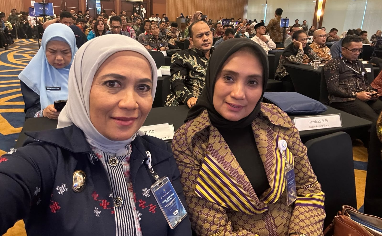 Jakarta, Wakil Walikota Wa Ode Hamsinah Bolu - Kepala Dinas Kelautan dan Perikanan Yulia Widiarti mengikuti rapat koordinasi program Kampung Nelayan Merah Putih